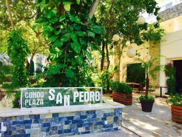 Puerto Cocina Urbana, one of the best restaurants in Playa del Carmen is located in Plaza San Pedro 