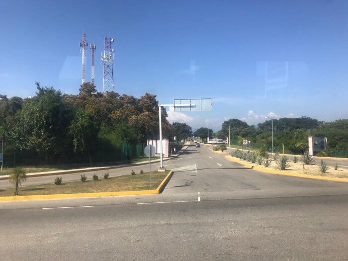 Huatulco Airport (HUX) highway entrance at Huatulco Airport to Puerto Escondido