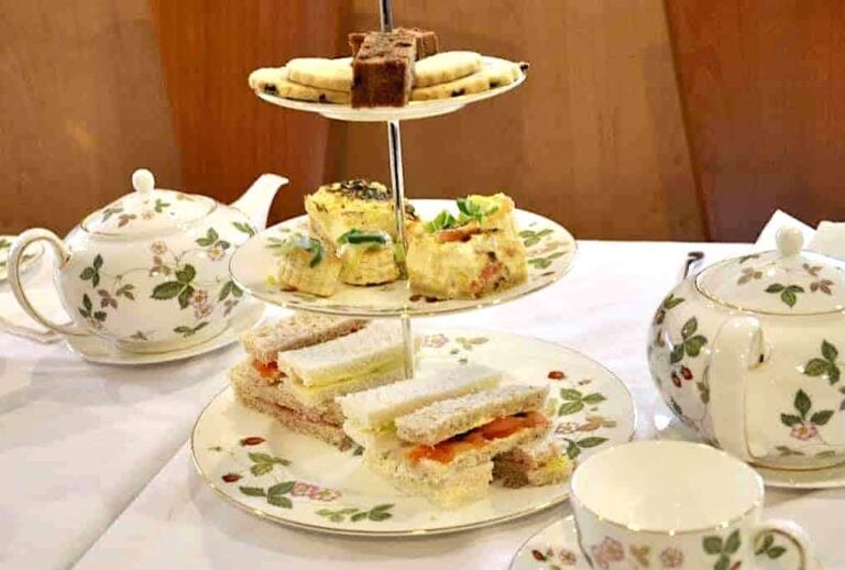 Afternoon tea at Wedgwood Museum.
