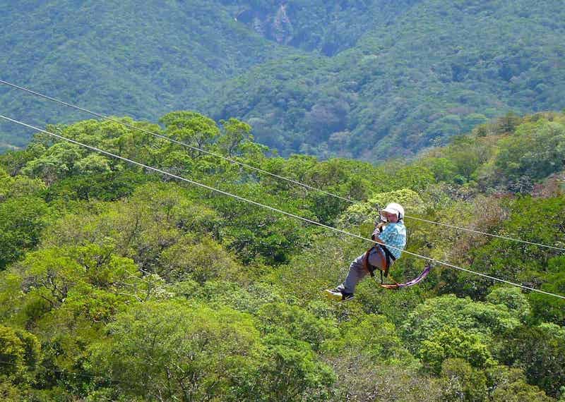 Ziplining excursion 