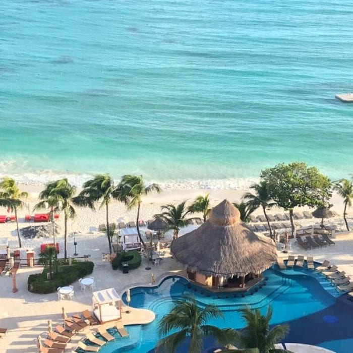 Beach without sargassum seaweed at the Grand Fiesta Americana Coral Beach Cancun