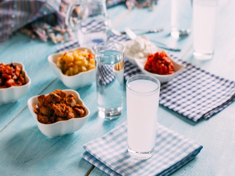 Raki is a traditional Turkish drink credit Tray Tables Away