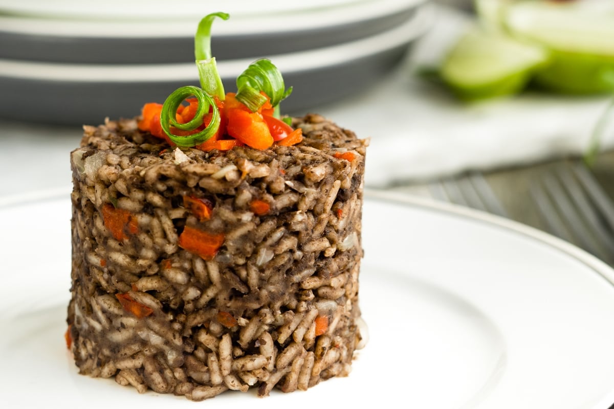 Guatemalan black beans and rice recipe