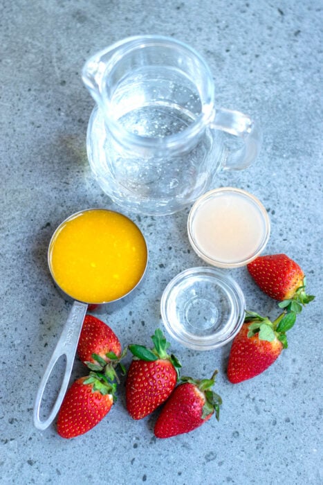 Ingredients for Mango strawberry cocktail