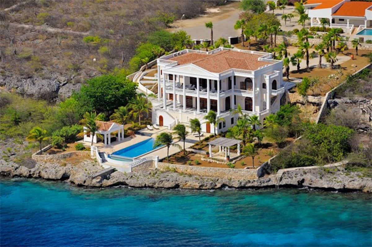 A beautiful villa on Bonaire Island. n