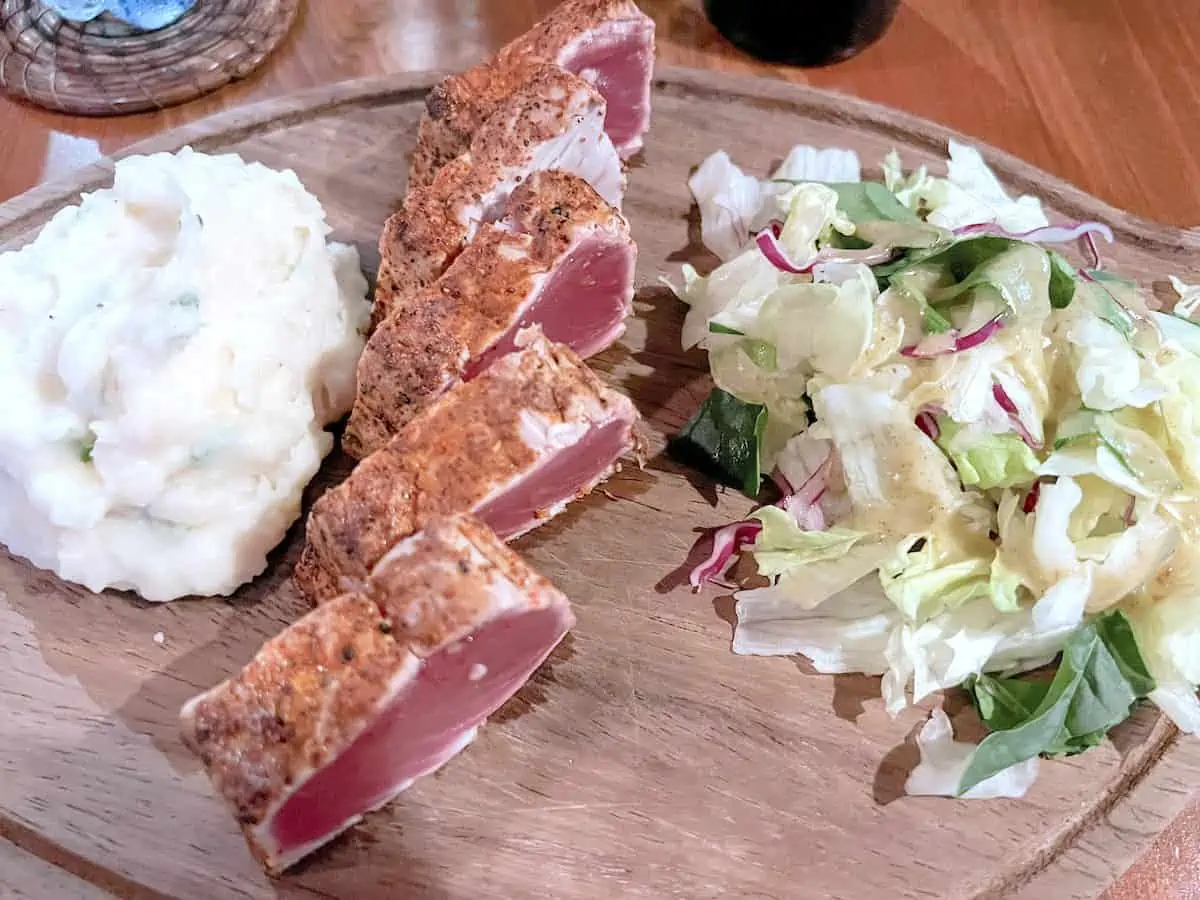 Seared tuna at el Nene restaurant in Puerto Escondido.