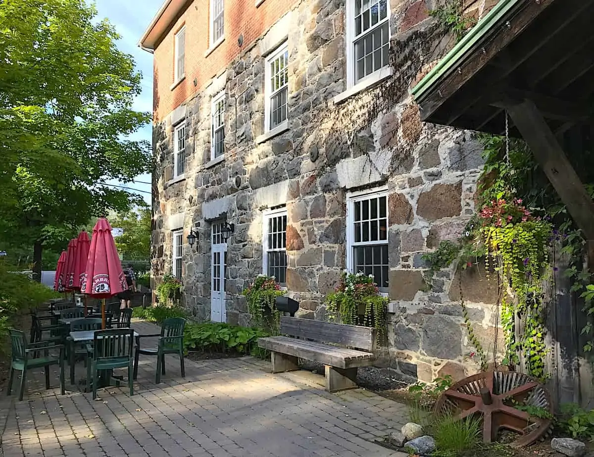 Brick exterior of Wakefield Inn & Spa.