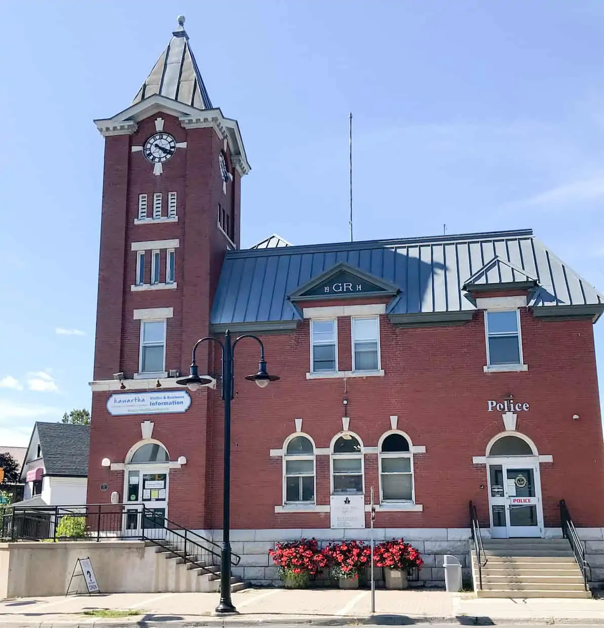 Lakefield Kawartha Visitor and Informtion Centre. ce.