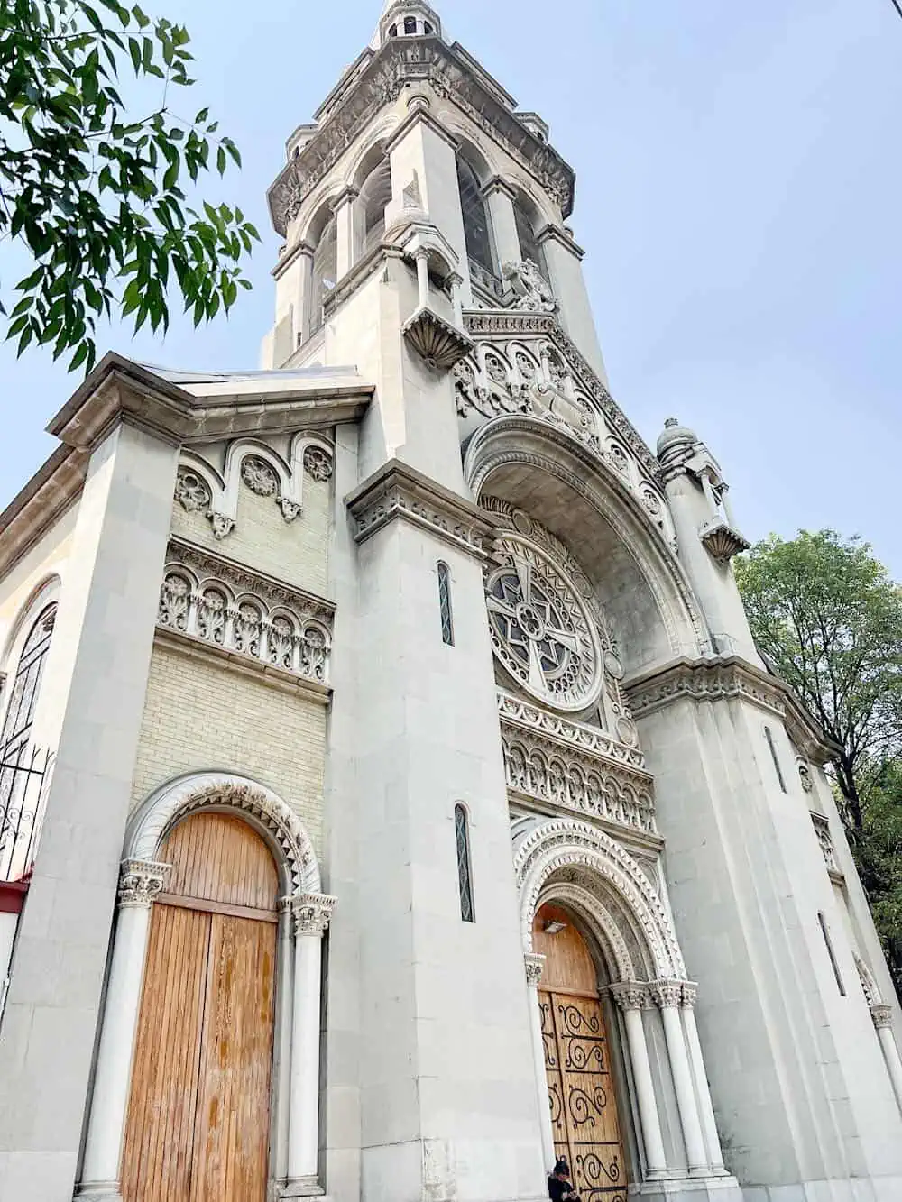 Exterior of La Sagrada Familia Catholic Church in Roma Norte. 