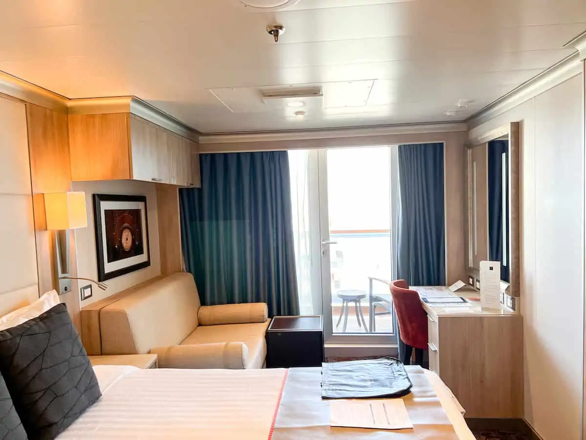 Verandah stateroom 6199 on Nieuw Statendam.