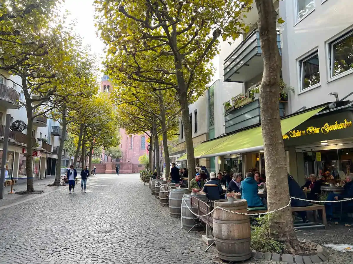 Pedestrian zone in Mainz with wine bars.