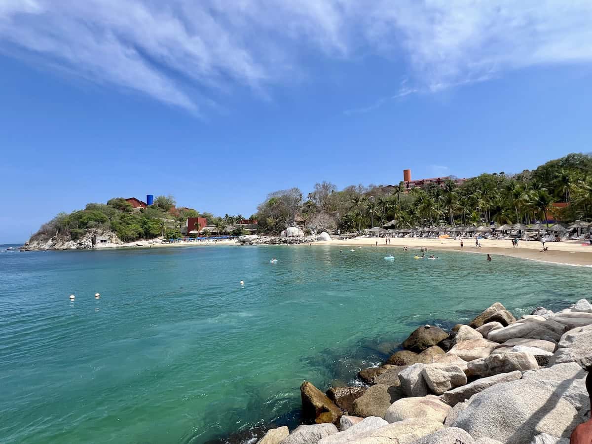 People snorkeling at Las Brisas Resort in Huatulco. 