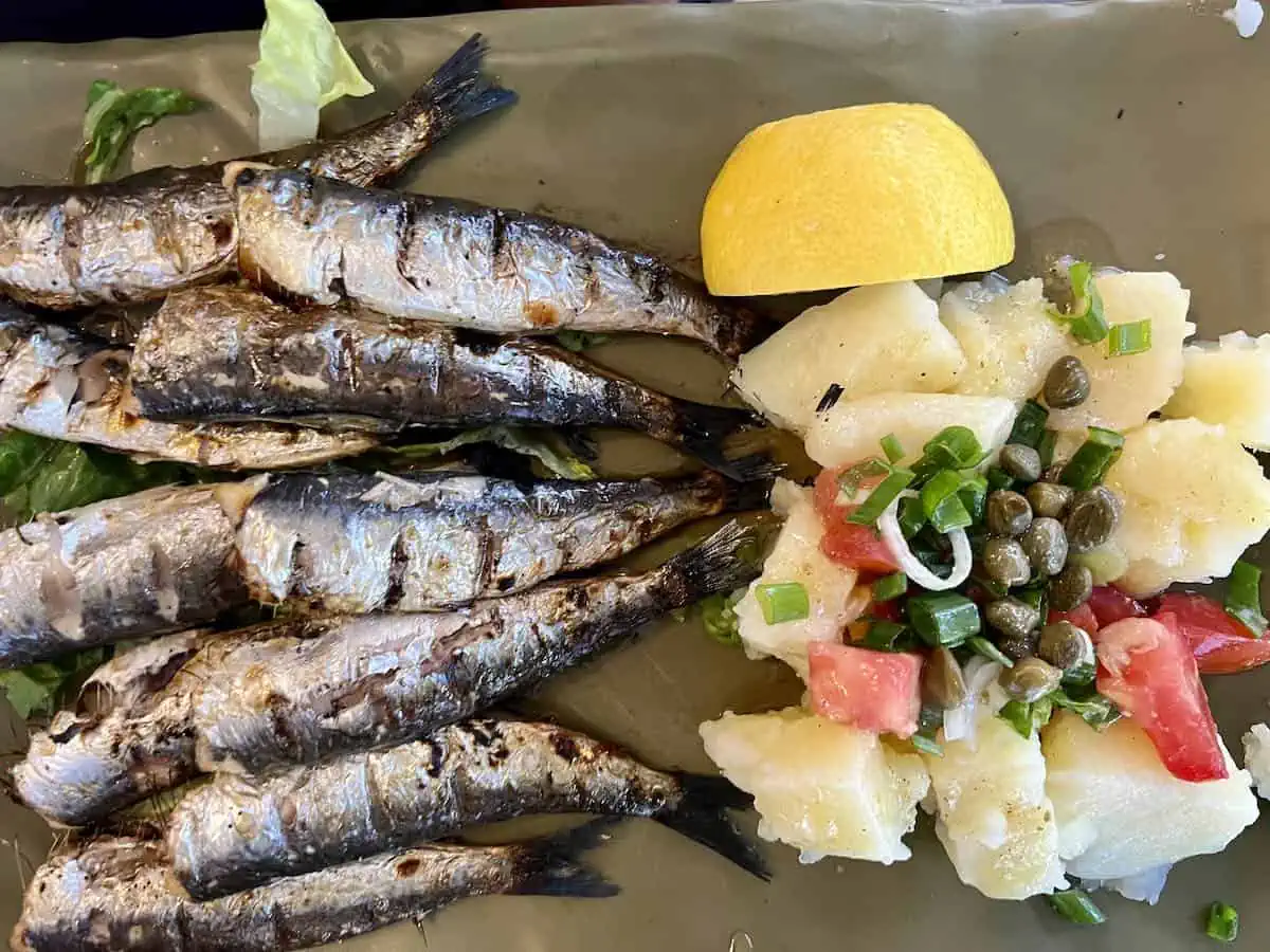 Grilled sardines with Naxian potatoes at Meze *2 restaurant in Naxos. 