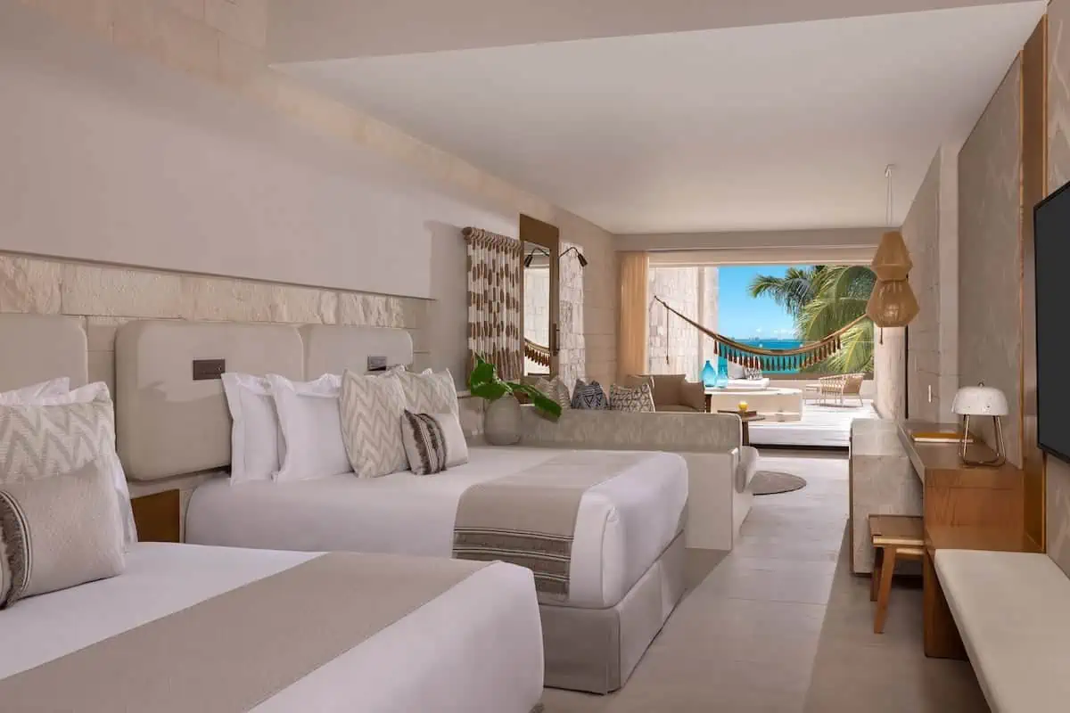 Signature Junior Suite Double with Ocean View and hot tub. (Credit: Impression Isla Mujeres by Secrets)