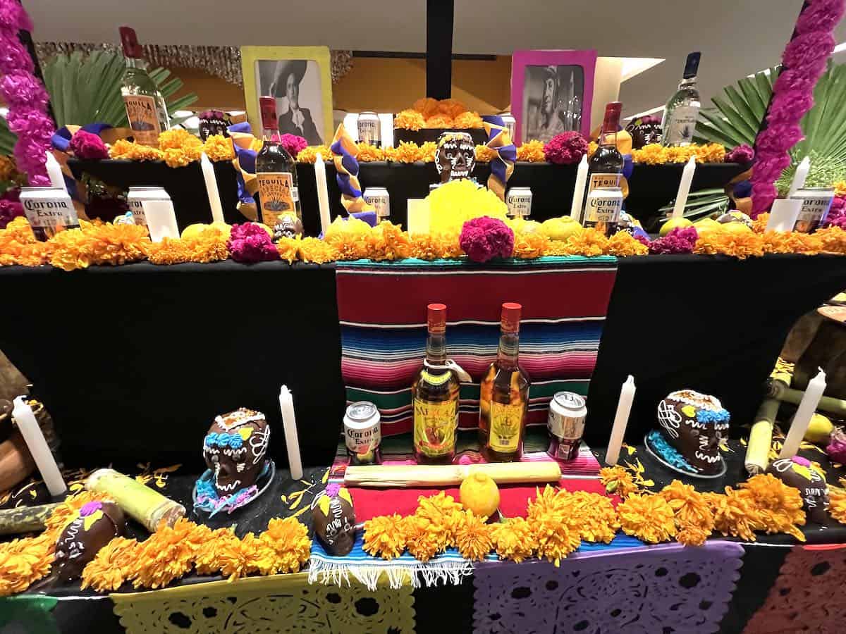 The Barcelo Resort includes tasteful Day of the Dead décor and food.